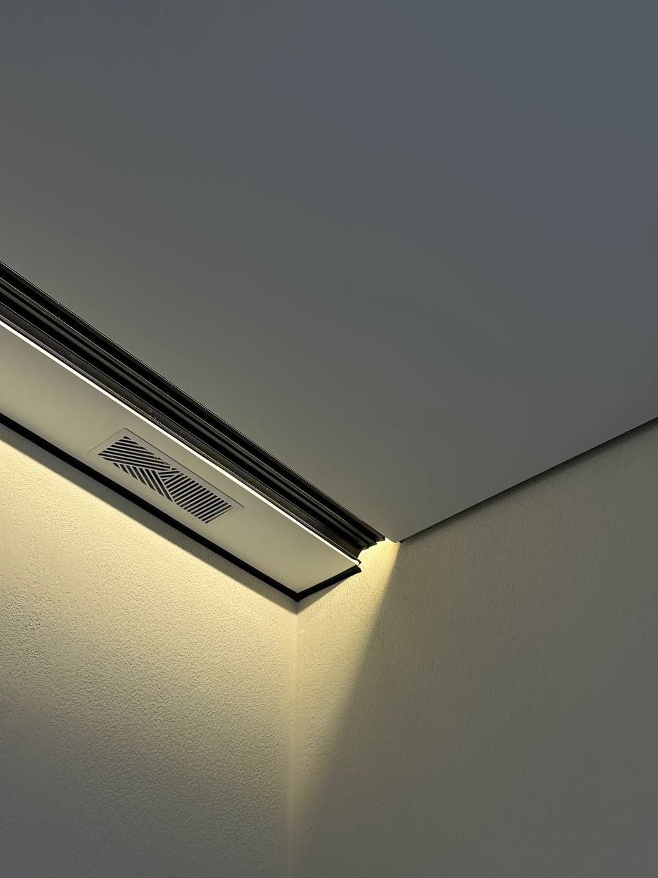 Подарок к Новому году - 20% на все потолки